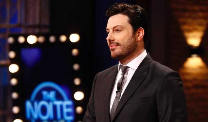O humorista Danilo Gentili em seu programa no SBT. O humorista Danilo Gentili em seu programa no SBT.