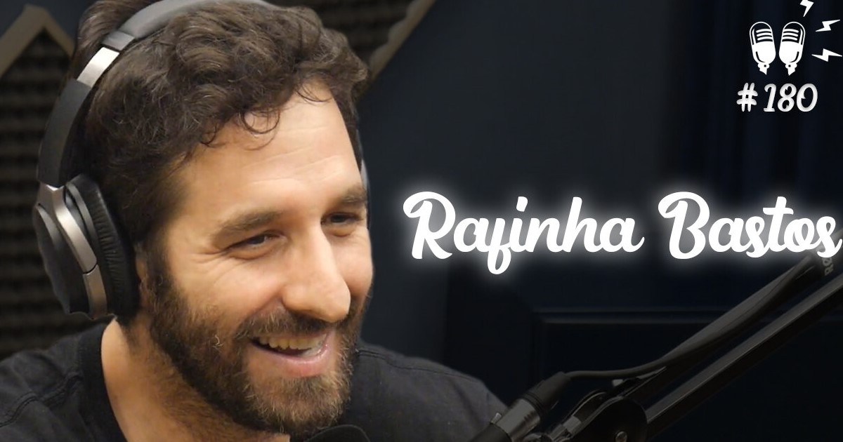 O comediante Rafinha Bastos em gravação de podcast. O comediante Rafinha Bastos em gravação de podcast.