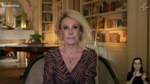 Ana Maria Braga fala sobre tudo durante entrevista no Roda Viva na TV Cultura (Imagem: Reprodução)