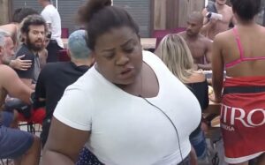 Jojo Todynho canta Ponto de Umbanda no meio da programação da Record (Imagem/ Reprodução)