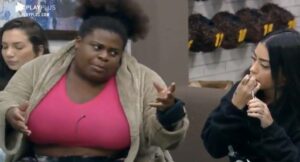 Jojo Todynho discute com MC Mirella, após menina encontrar cocô em vaso sanitário e não dar descarga (Montagem/ Reseller Web)