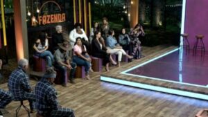 Brigas e discussões marcam a sexta roça de A Fazenda 12 (Imagem: Reprodução/ Record TV)