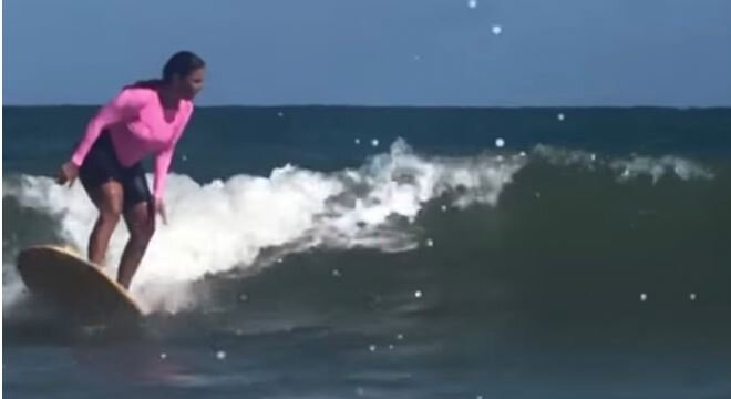 Ivete Sangalo salva criança de afogamento na praia Ivete Sangalo salva criança de afogamento na praia