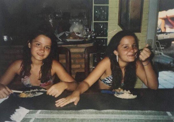 As gêmeas Maiara e Maraísa na infância As gêmeas Maiara e Maraísa na infância