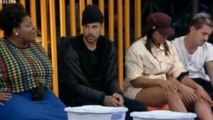 Jojo Todynho nem se abala após ver vídeos de Biel falando sobre ela em A Fazenda 12 (Imagem: Play Plus)
