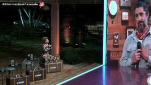 Lidi Lisboa é a décima quinta eliminada de A Fazenda 12 e agradece carinho de Marcos Mion (Imagem: Reprodução Record TV)